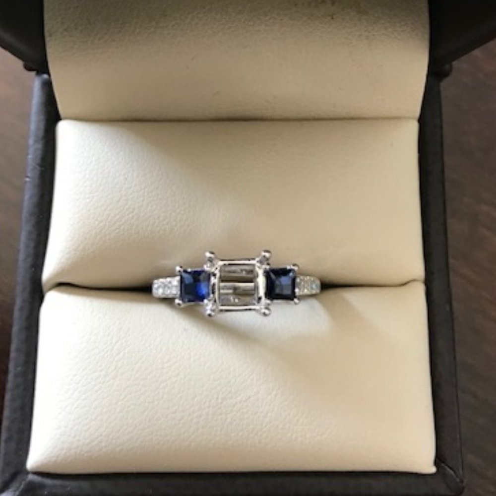 14K White Gold Blue Sapphire Ring, 6.5 - Picture 2 of 6